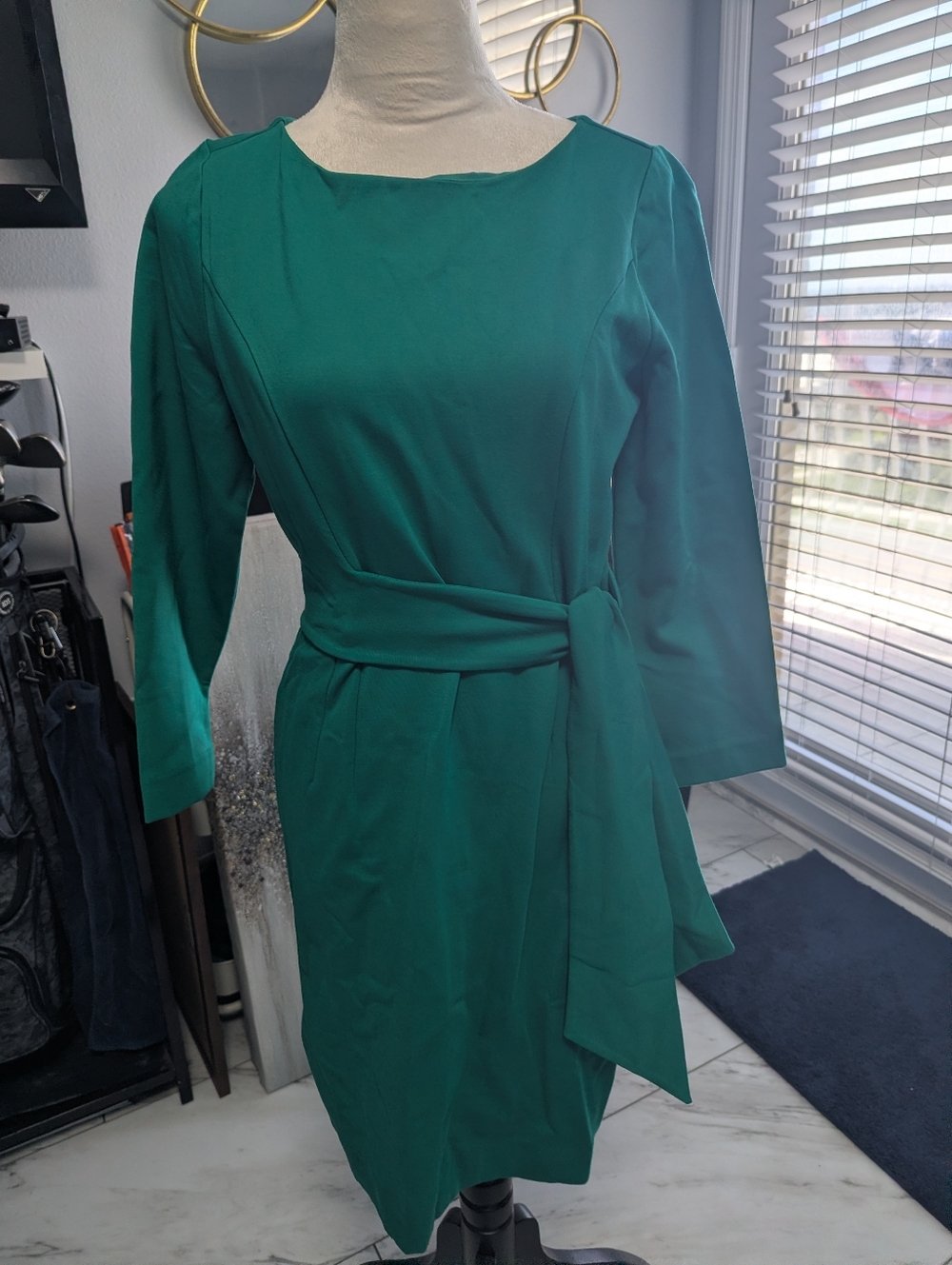 NWT Lilly Dress Size 8 - Picture 5 of 6